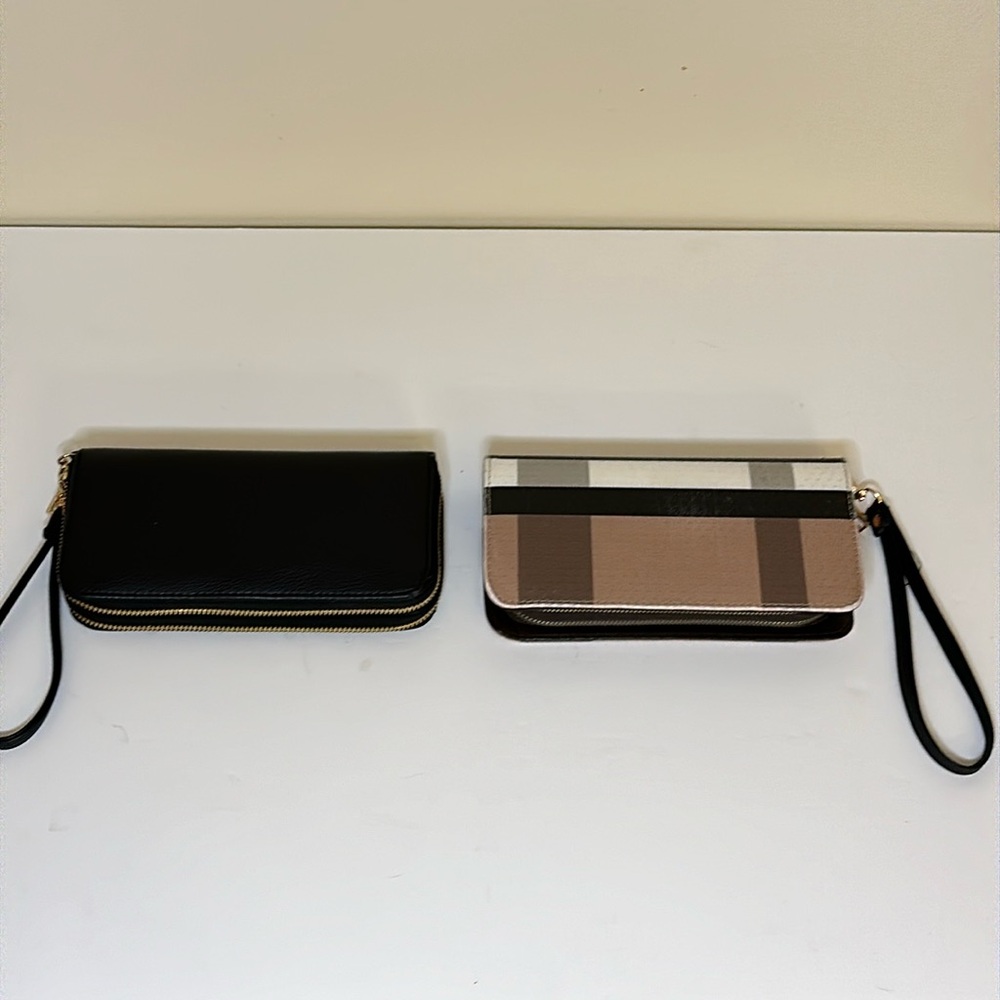 A bundle of 2 Wristlets. One is the brand a new day( the other unknown)